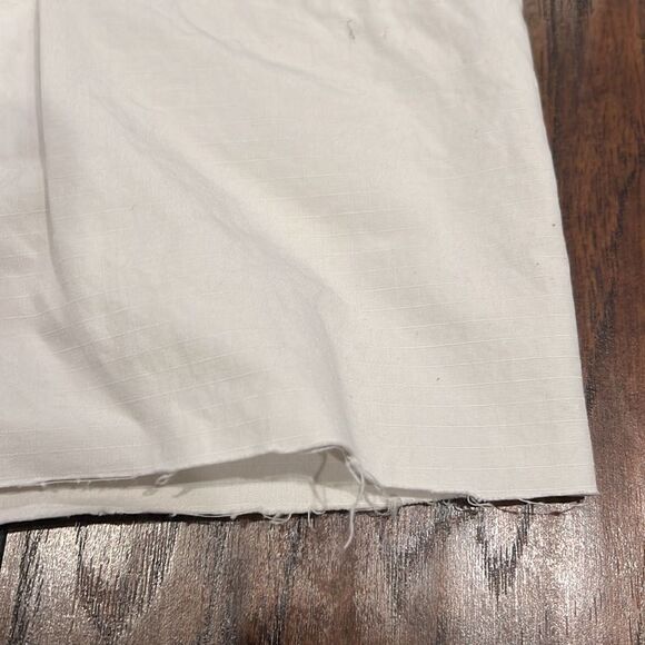 Ralph Lauren mini skirt in cream color size 2 100% cotton with 2 back pockets - Picture 4 of 10
